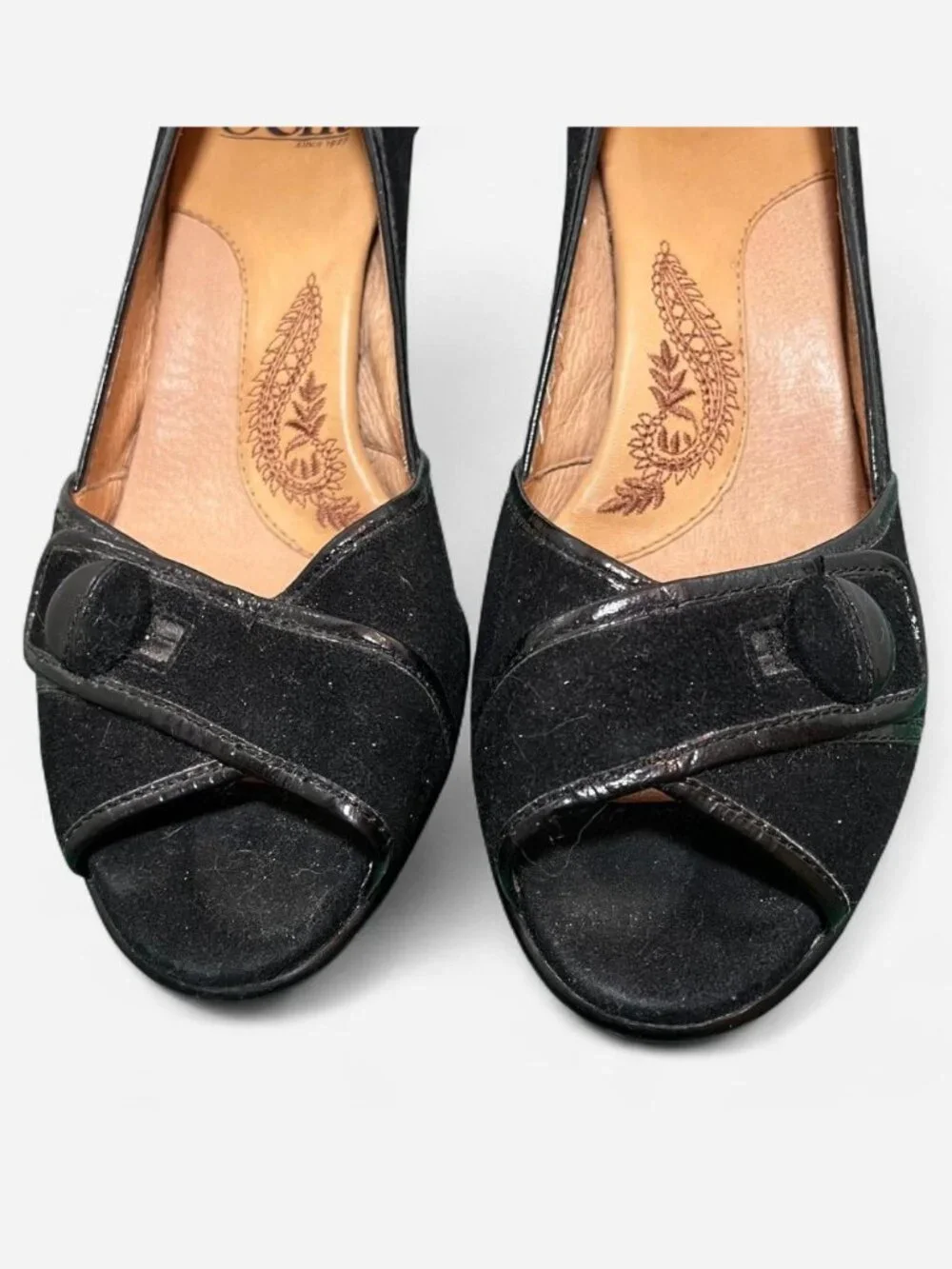 Sofft black suede